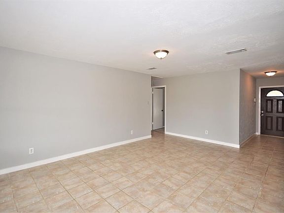 3rd image of 4211 Bermuda Dr