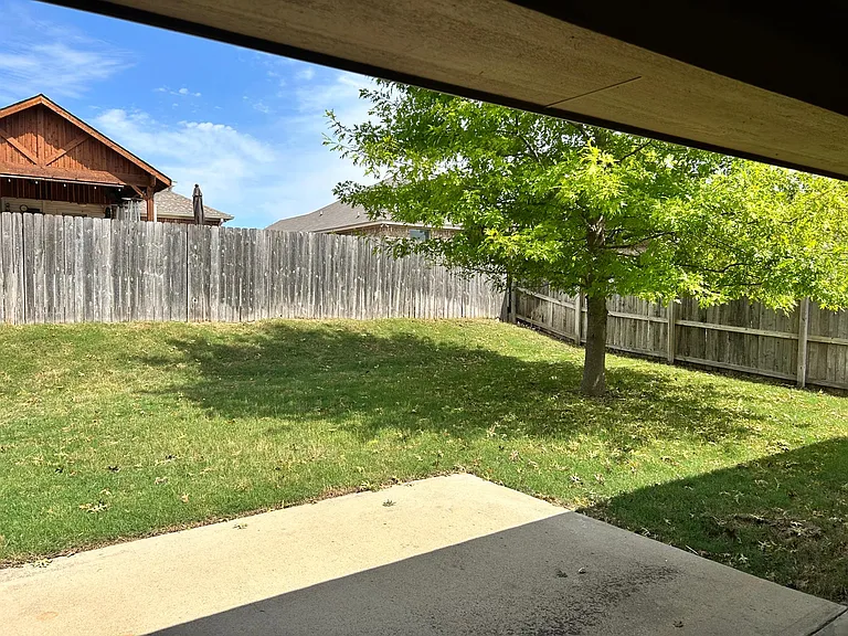 1621 Rusty Spur Dr — Photo 13