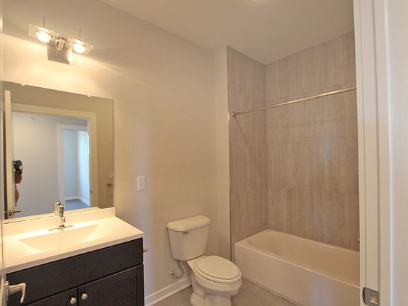 4th image of 6656 Germantown Ave #211