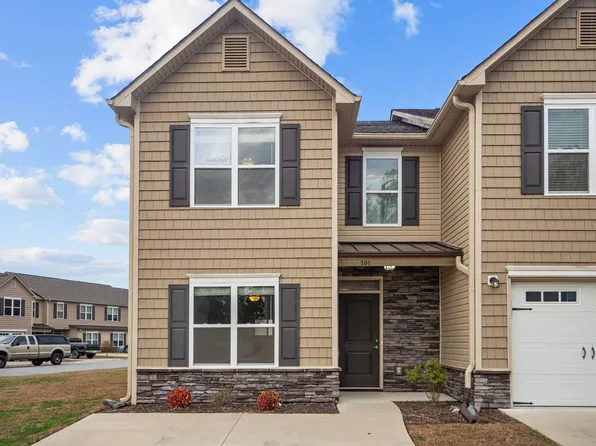 301 Glenellen Loop Rd, Midway Park, NC 28544