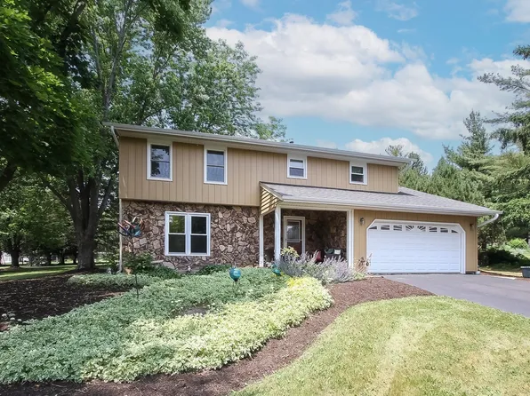 4N666 Osage Dr, Saint Charles, IL 60175