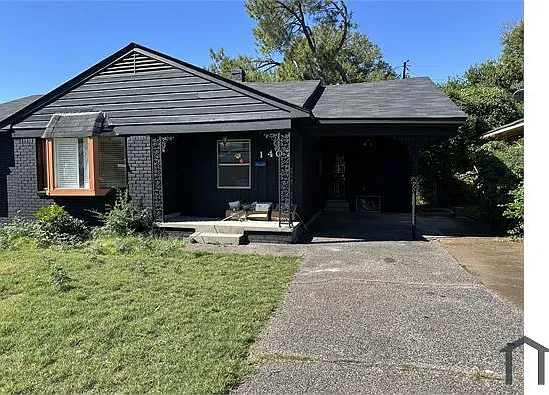 3 bed, 1360 sqft, $1,350 — Photo 2