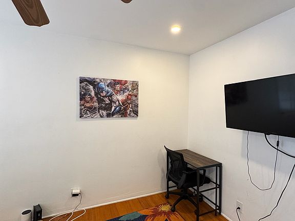 3rd image of 3633 Lime Ave #1