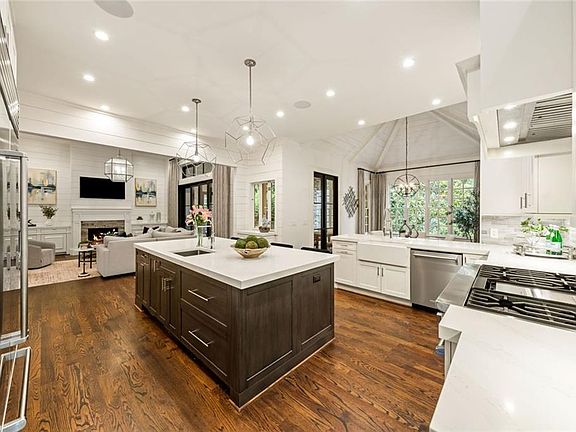 4th image of 305 Forrest Lake Dr NW