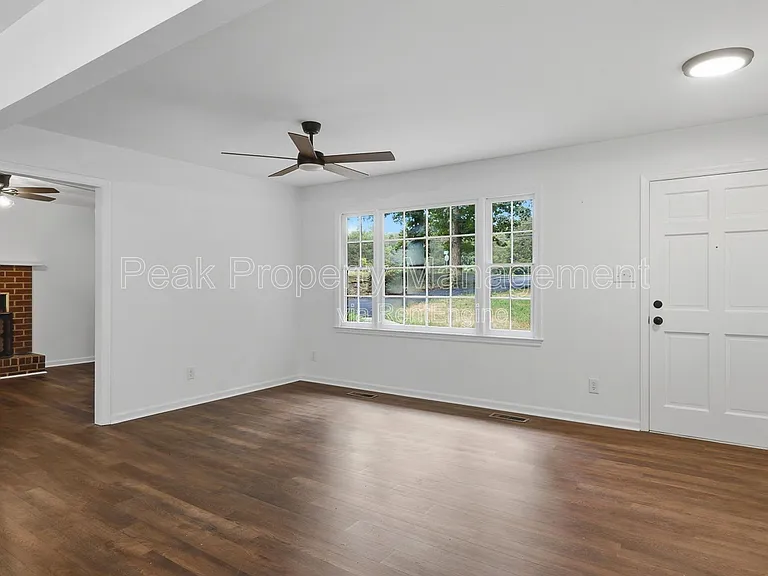 14613 Happy Hill Rd — Photo 5