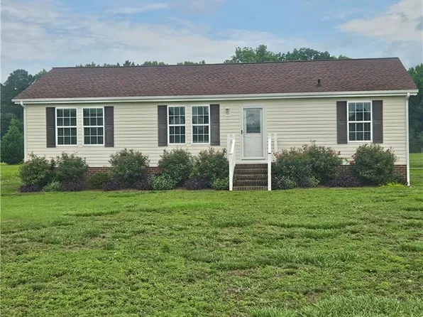 563 Daniels Rd, Corapeake, NC 27926