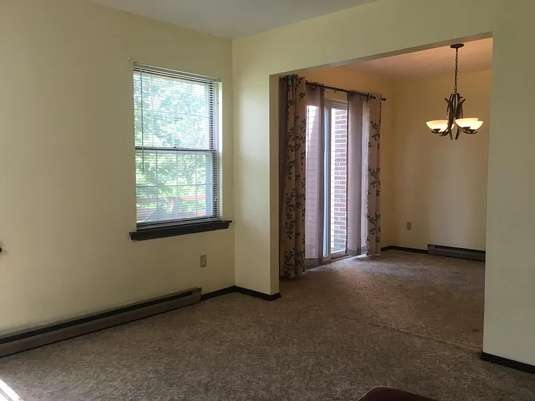 1101 Teaberry Ln — Photo 9