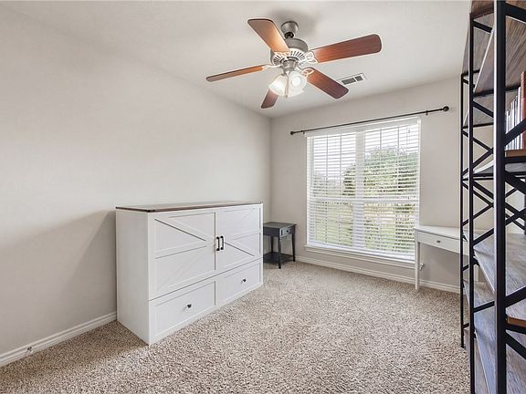 3rd image of 300 Robelmont Dr