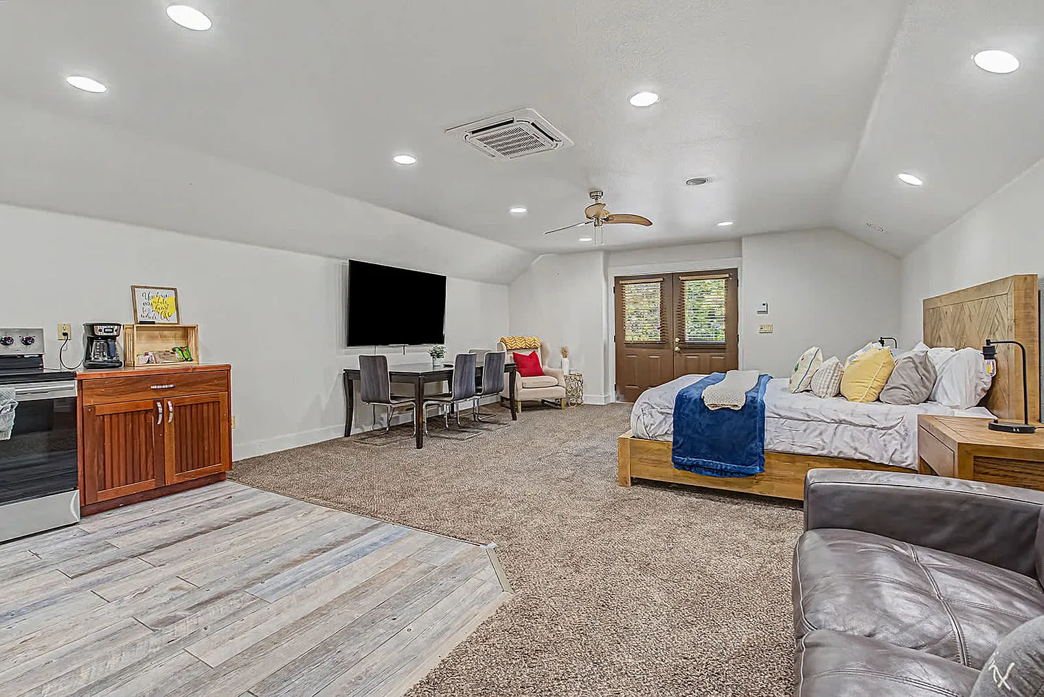 1 bed, 1.0 bath, $6,388 — Photo 1