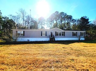 102 Gilley Rd, Hortense, GA 31543