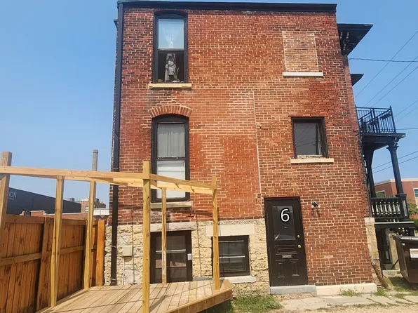 129 N 2nd St #6, Rockford, IL 61107