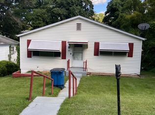 421 Adrian Dr, Saint Louis, MO 63137