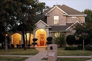 1st image of 803 Evergreen Ct