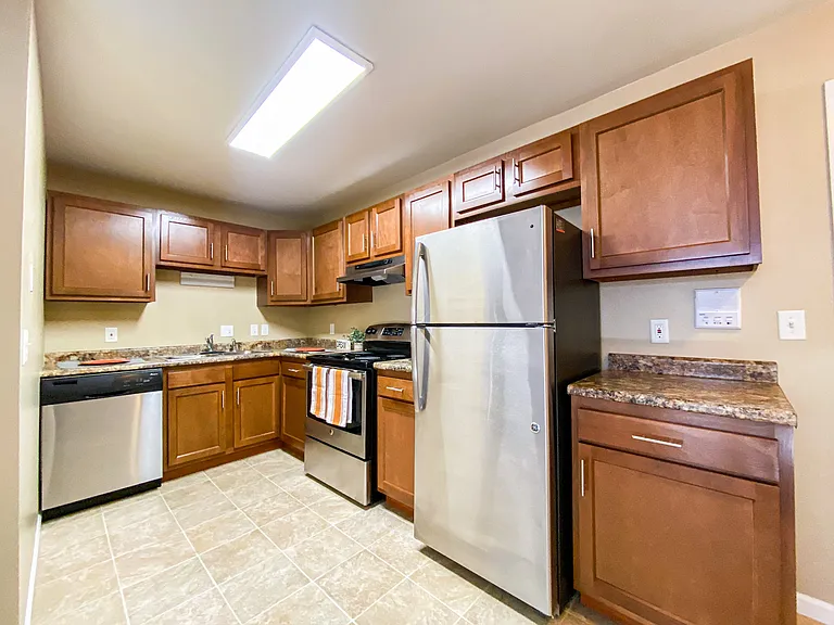 2311 Badger Pkwy #5 — Photo 4