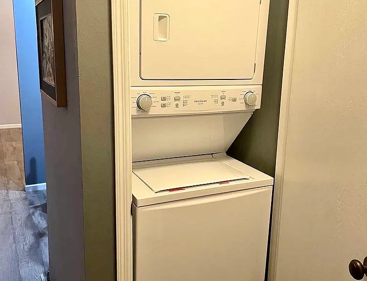 1913 Deerhaven Ln NE #23 — Photo 7