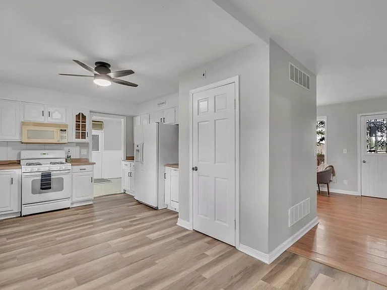 6127 Fair Ave — Photo 11
