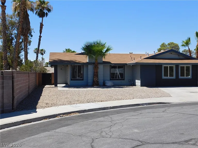 3905 Starflower Ct — Photo 8