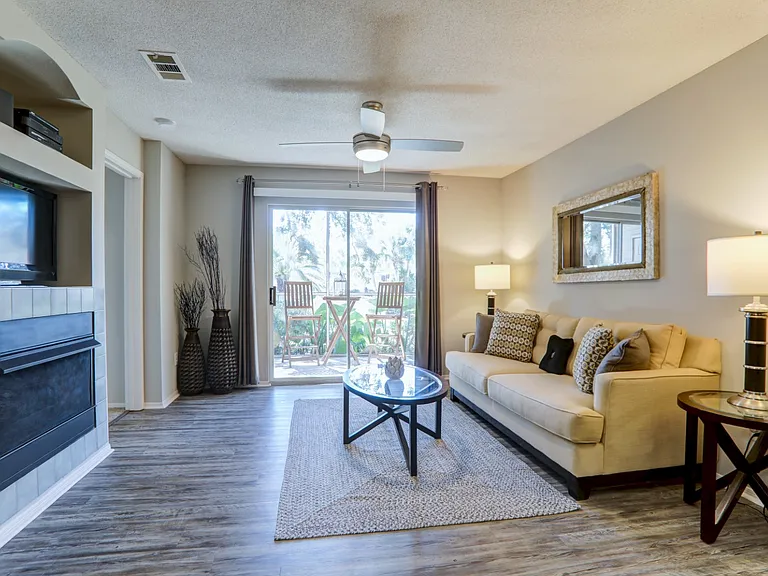 Kings Mill Apartment Homes — Photo 3