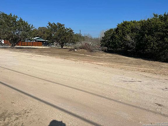 2nd image of 174 Bandera LOT 59