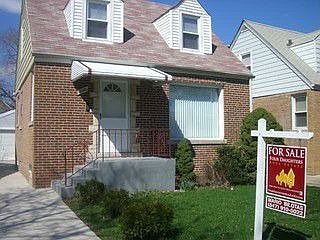 1st image of 3030 N Oconto Ave