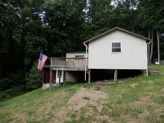3rd image of 294 Black Hill Dr