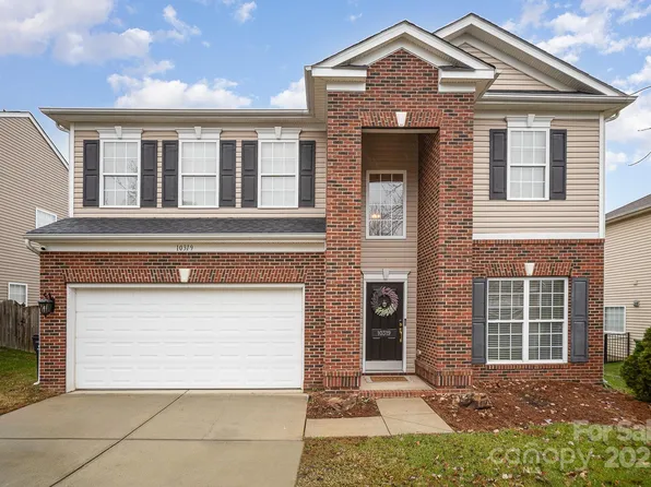 10319 Dominion Village Dr, Charlotte, NC 28269
