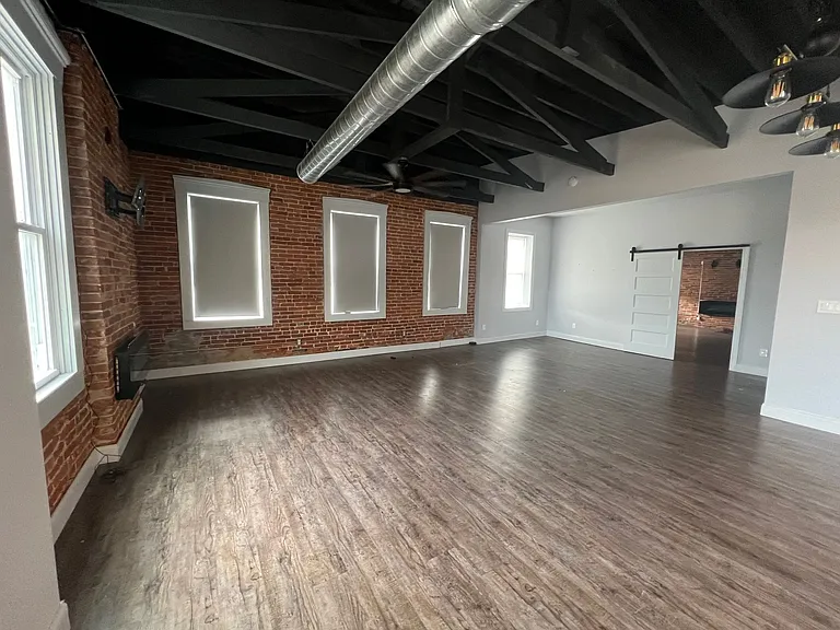 200 S Main St #2F — Photo 8
