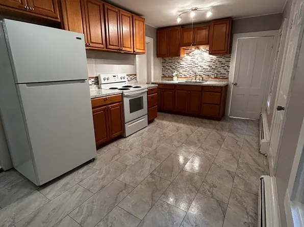 431-437 Crescent Ave Floor 433-1, Highland, NY 12528