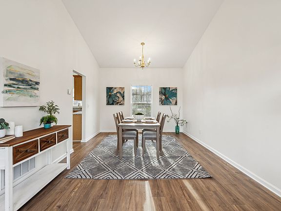 5th image of 2517 Bayview Dr
