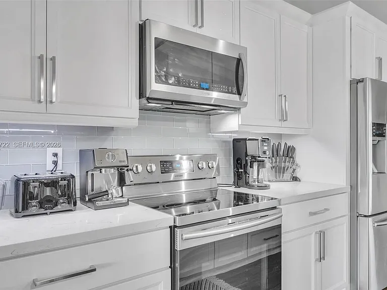 2407 Nassau Ln — Photo 20