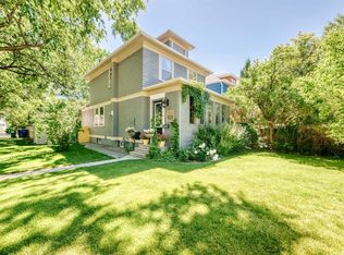 1402 5th Ave S, Lethbridge, AB T1J0V9