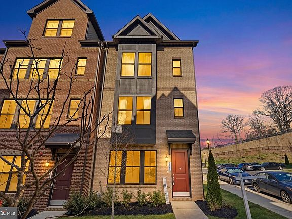 3rd image of 2843 Hokie Ln