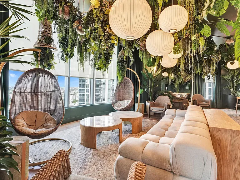 Building's Lounge