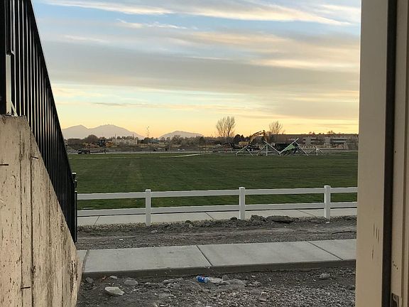 opens right out onto the park (it will be mulched this week)