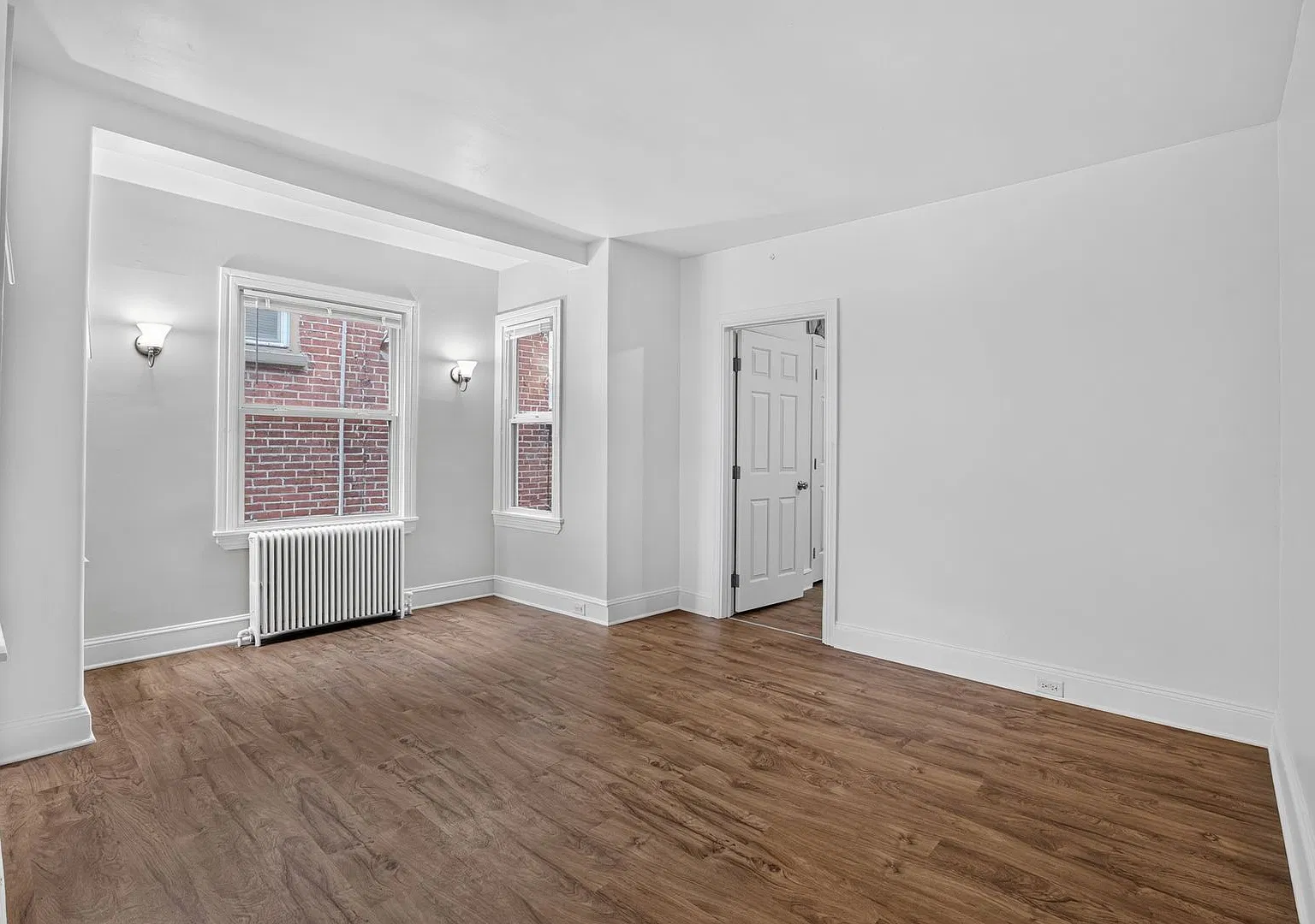 1020 W 8th Street — Photo 4