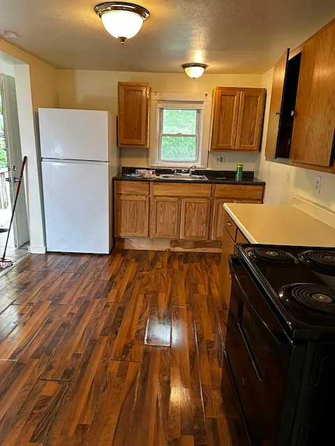 2 bed, $1,200 — Photo 4