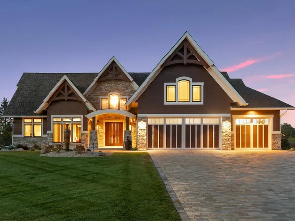 1323 Palmer Dr N, Lake Elmo, MN 55042