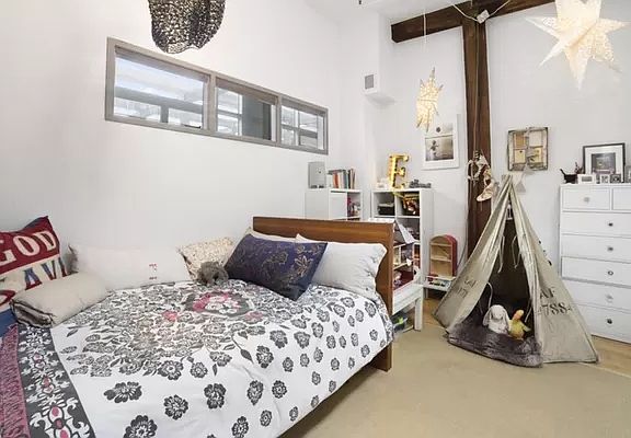 5th image of 275 Conover St APT 4J