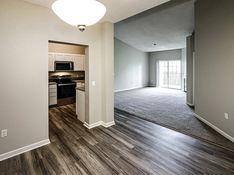 Autumn Grove Apartments — Photo 24