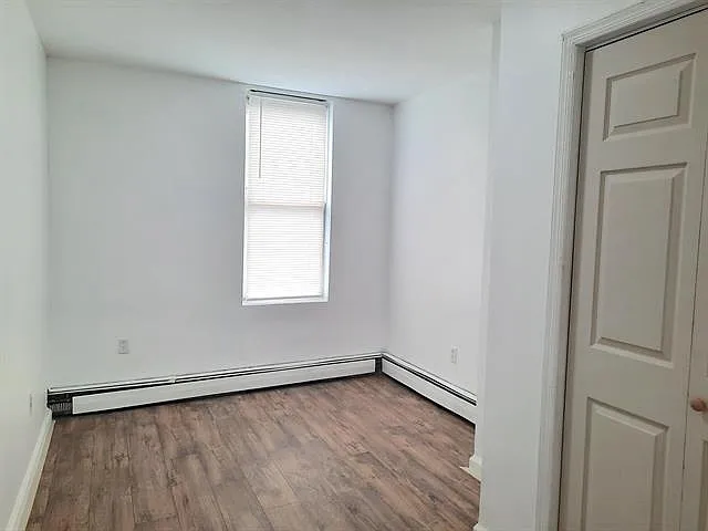 2 bed, 1.0 bath, 600 sqft, $1,950 — Photo 3