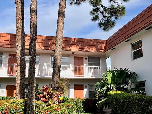 2nd image of 2600 SE Ocean Blvd #K 12