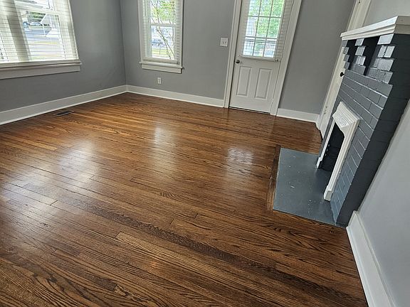 5th image of 127 E Park Ave #A