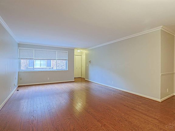 5th image of 2270 Madison Rd Unit 3D