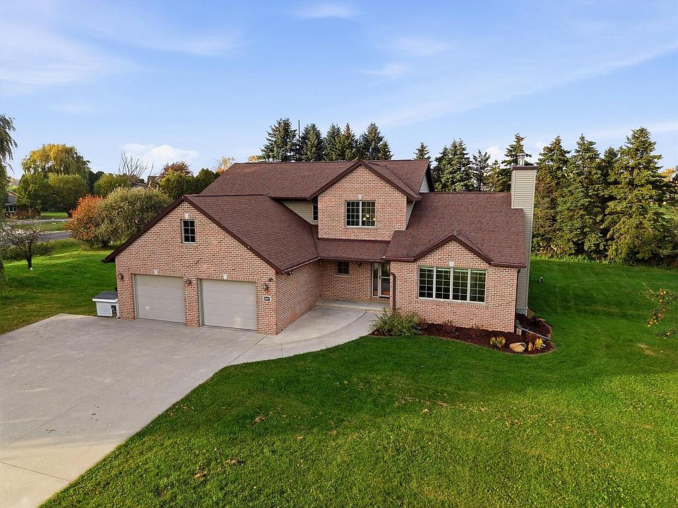 1st image of 907 S Parkview ROAD