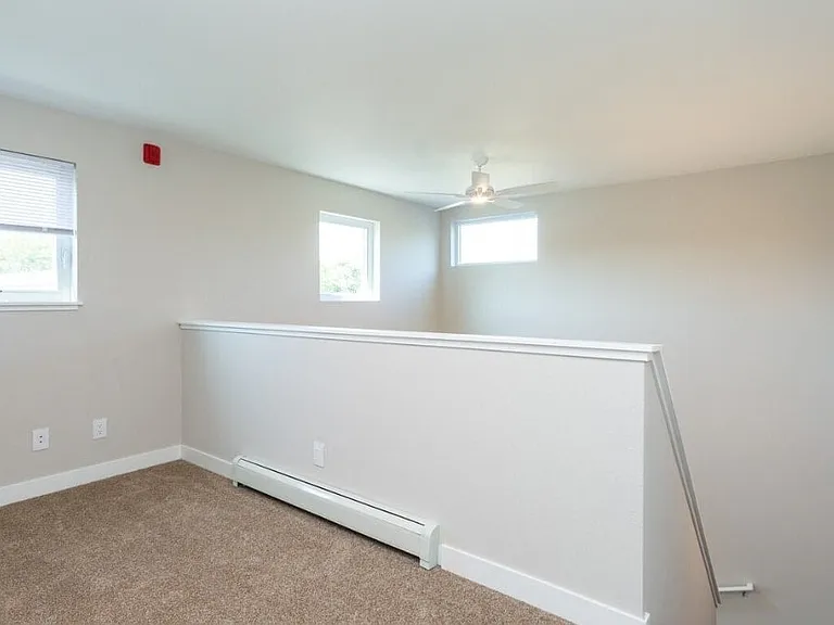 North Hillburn Apartments — Photo 8