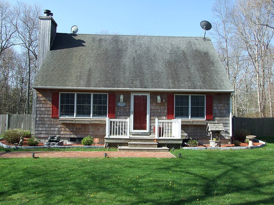 1st image of 150 Woodbine Dr