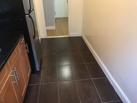 2nd image of 280 E 21st St APT 4K