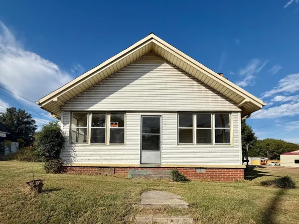 111 S Main St, Humboldt, TN 38343