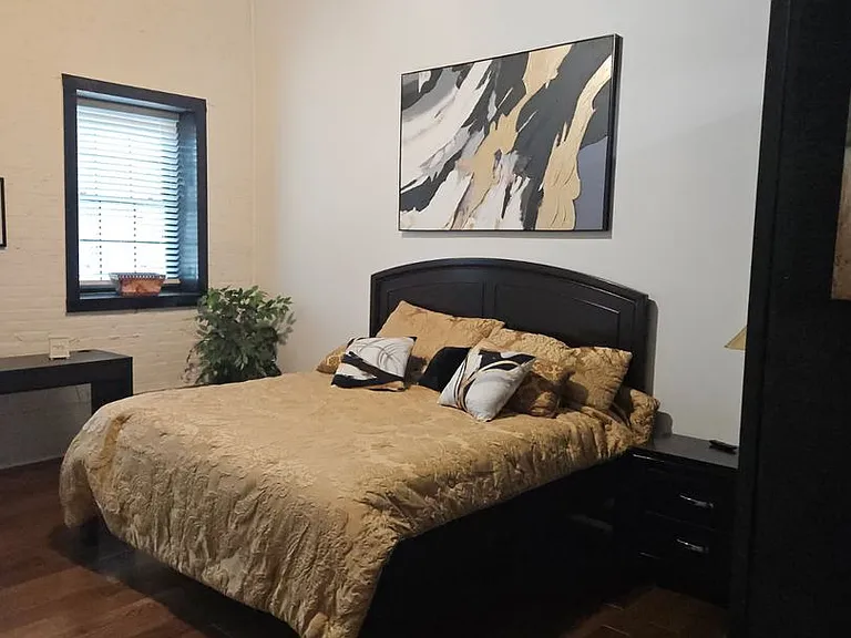 816 Goode St #302 — Photo 15