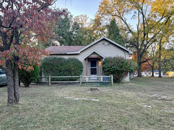 3311 S Barbett Avenue, Springfield, MO 65804